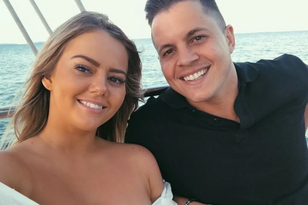 Johnny Ruffo Tahnee Sims
