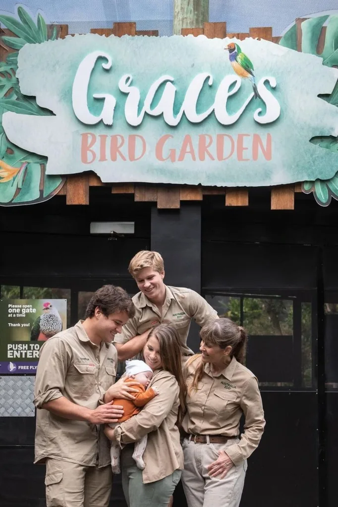 bindi terri robert irwin grace chandler powell zoo