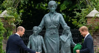 Princess Diana’s statue DIVIDES fans: ‘It’s too masculine!’