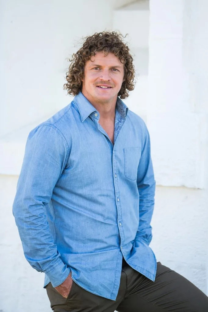 nick-cummins-honey-badger-bachelor