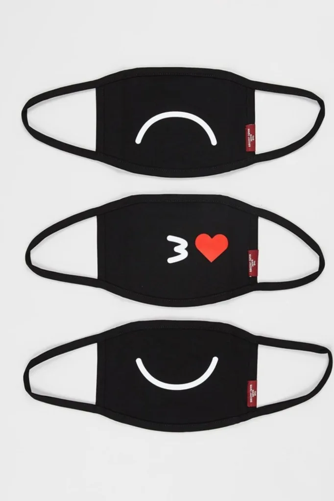 Marc-Jacobs-mask