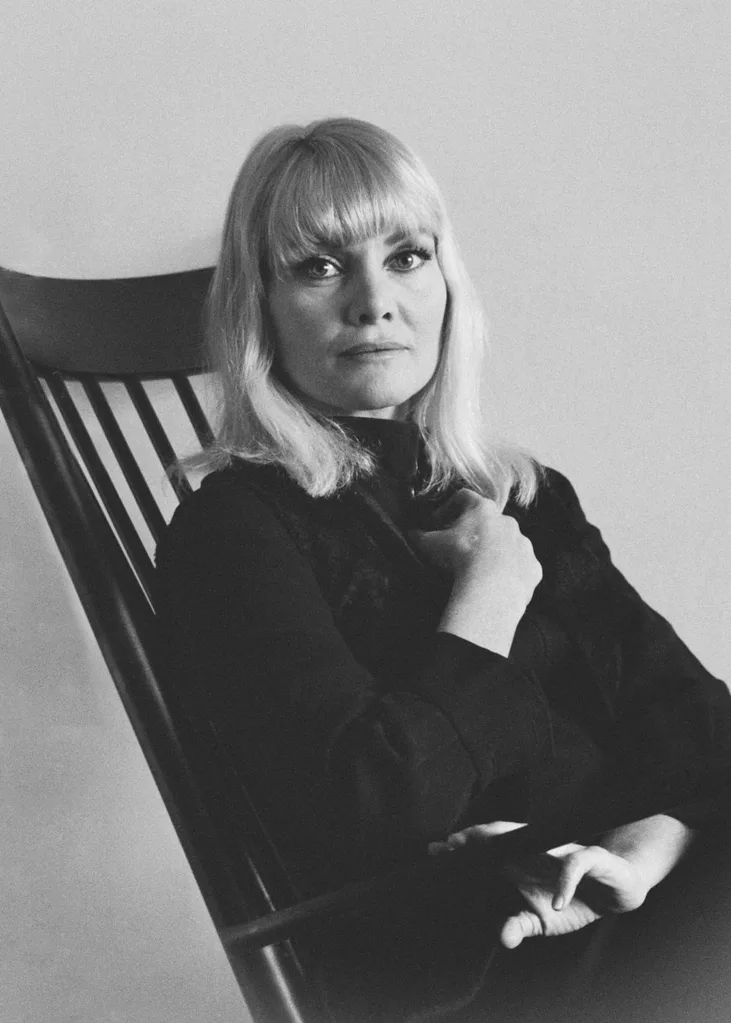 Rowena Wallace