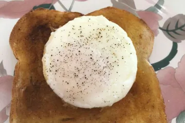 Kmart Pie Makers say they’ve mastered the PERFECT poached egg – using the $29 gadget!