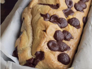 How to make 4-ingredient cookie dough bread