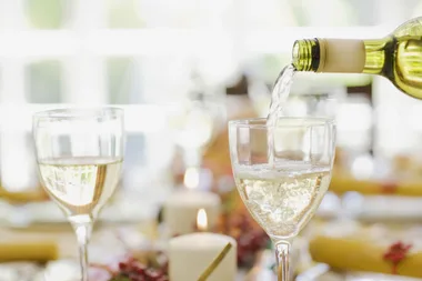 The ‘Wine & Egg Diet’ is here and people are obsessed