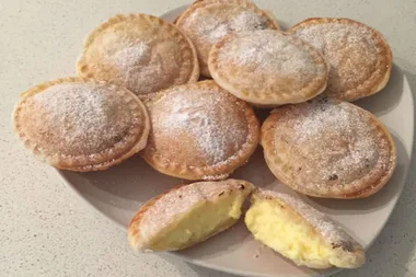 Kmart Pie Maker fans are now making Vanilla Slice pies in the $29 gadget – and they look ah-mazing.
