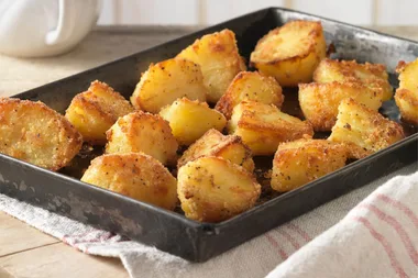 Aussie mum’s 2-ingredient roast potato hack goes viral!
