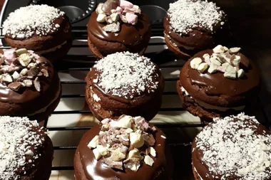 Kmart Pie Maker fans are now making 2-Ingredient CHOCOLATE snow cakes in the $29 gadget