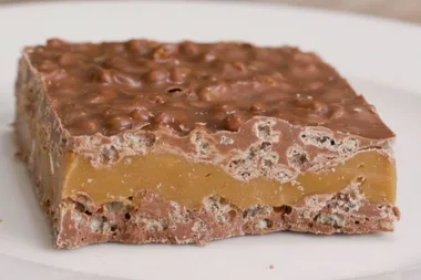 Chocolate Crackle Caramel Slice