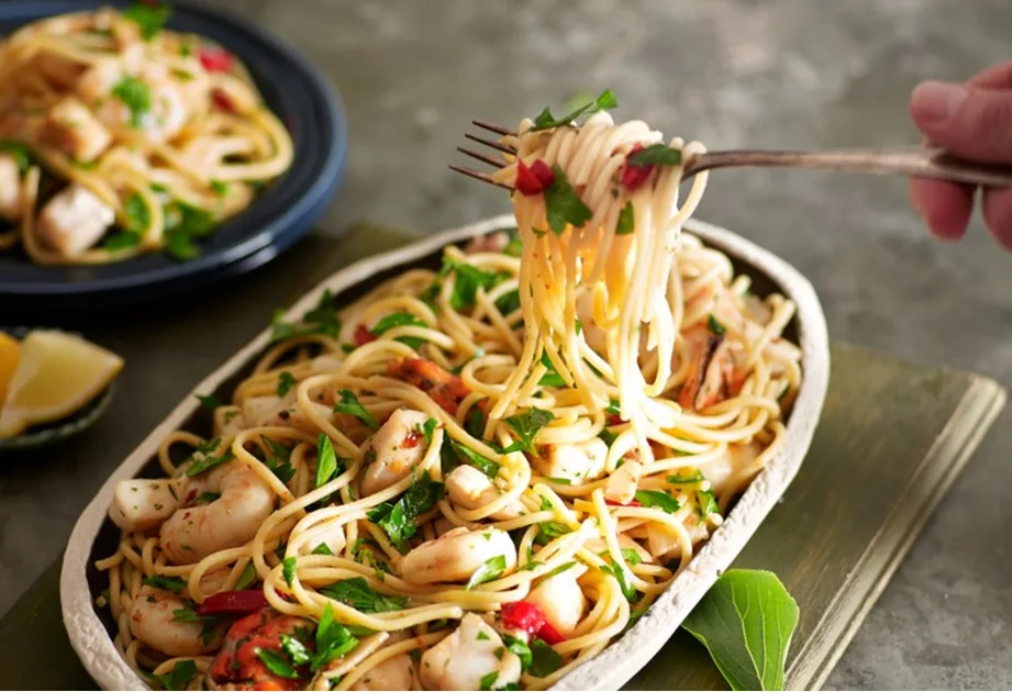 How to make garlic & chilli seafood spaghetti Recipe | New Idea