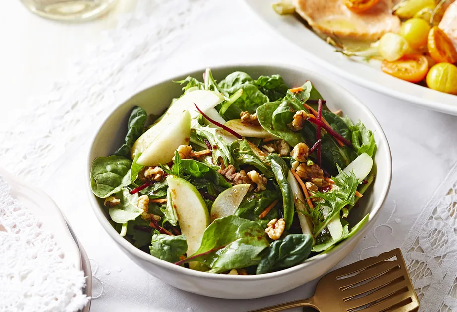 Pear & walnut salad Recipe | New Idea