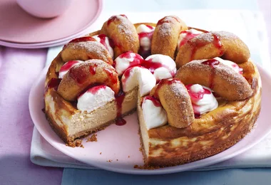 Cinnamon Doughnut Cheesecake with Jam Sauce