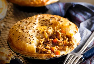 Individual curried beef mince pies