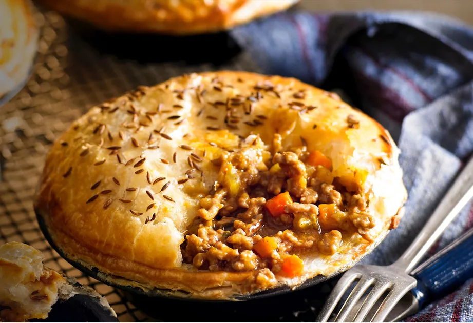 Individual curried beef mince pies Recipe | New Idea