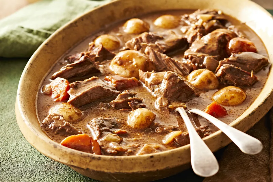 Slow Cooker Beef with Potatoes Recipe | New Idea