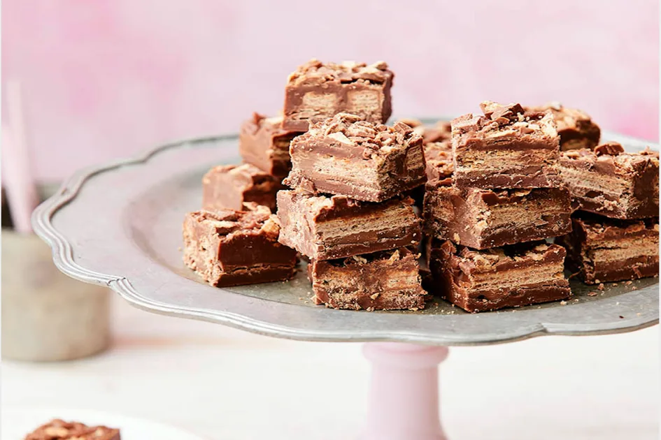 Best Ever Kit Kat Fudge Recipe | New Idea