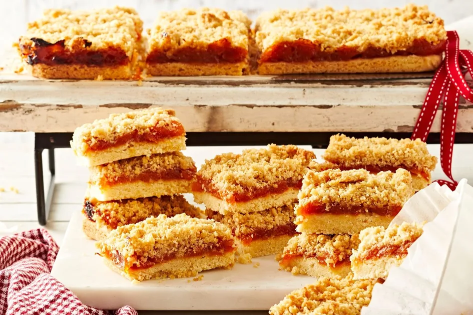Apricot and Coconut Crumble Slice Recipe | New Idea
