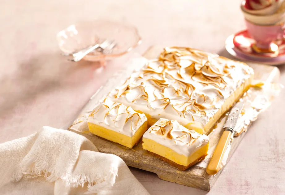 Lemon meringue cheesecake slice Recipe | New Idea