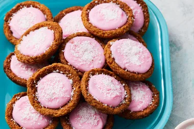 Iced VoVo Tartlets
