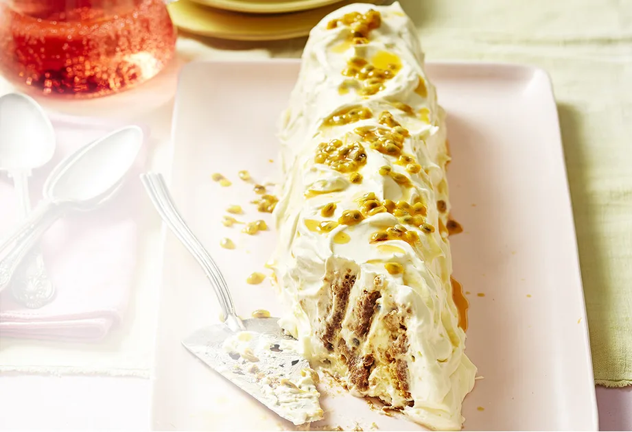 Passionfruit cheesecake biscuit log Recipe | New Idea