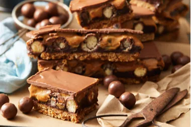 Malteser Caramel Slice