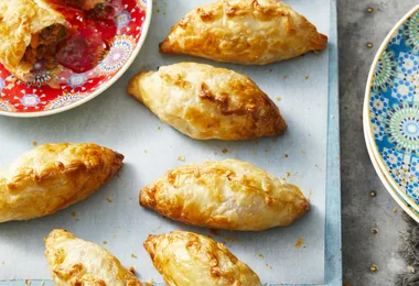 Baked Thai Curry Puffs