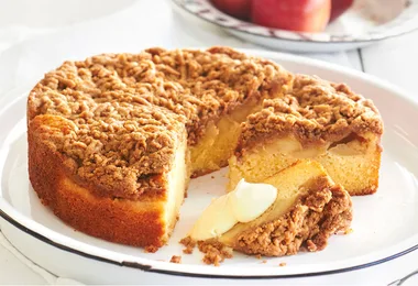Apple streusel cake
