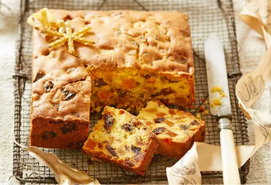Golden fruit cake