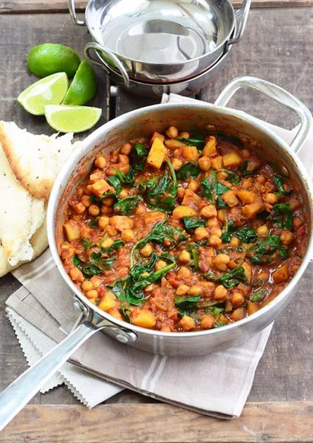 Fresh Spinach & Chickpea Curry Recipe | New Idea