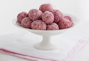 Raspberry & white chocolate truffles