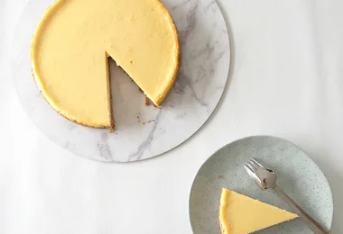 Baked lemon cheesecake