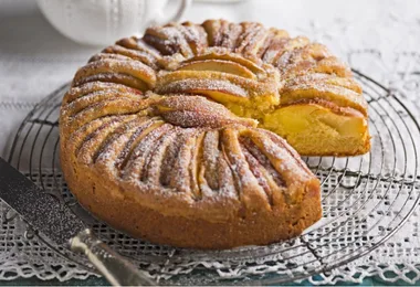 Apple teacake