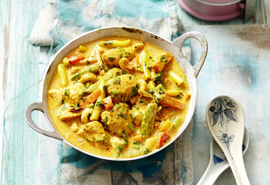 Yellow curry chicken & vegetable stir-fry Recipe | New Idea
