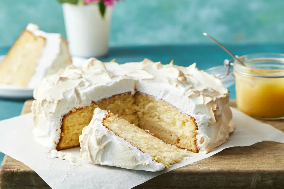 World's Easiest Lemon Meringue Cake Recipe | New Idea