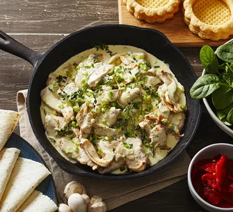 3-ingredient creamy chicken & herbs