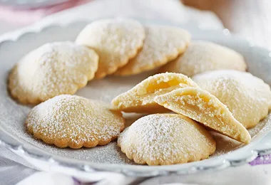 Apple pillow biscuits