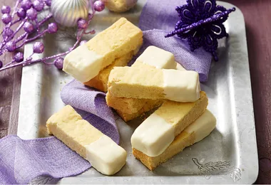 Macadamia shortbread fingers