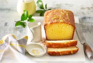Lemon drizzle yoghurt cake