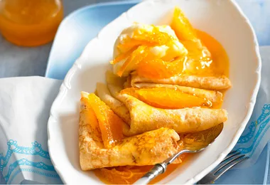 Crepes with sweet orange sauce