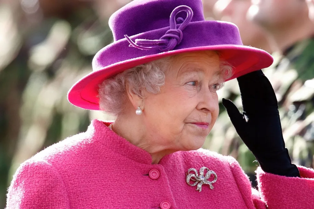 the-queen-pink