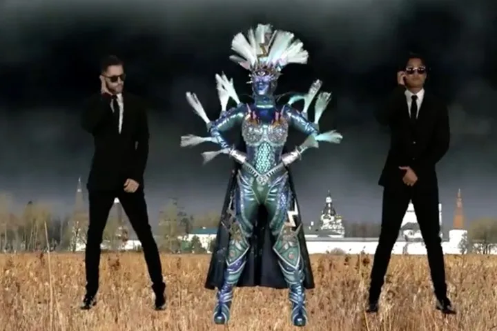 masked-singer-lighning