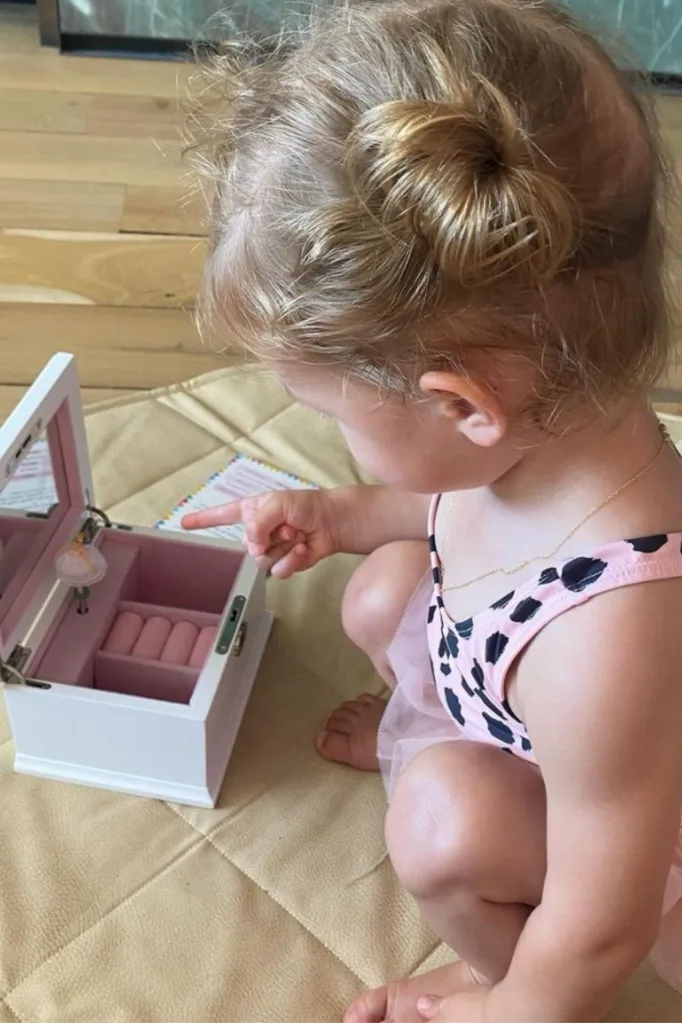 Jennifer Hawkins daughter