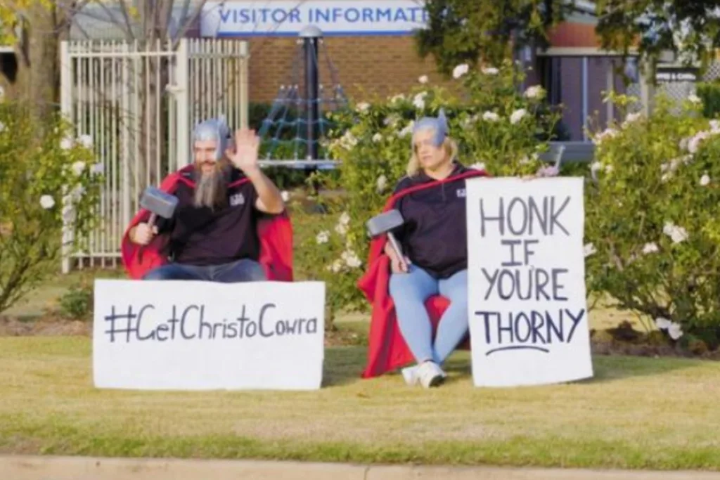 chris-cowra