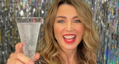 Kylie Minogue leads birthday tributes to sister Dannii with iconic throwback