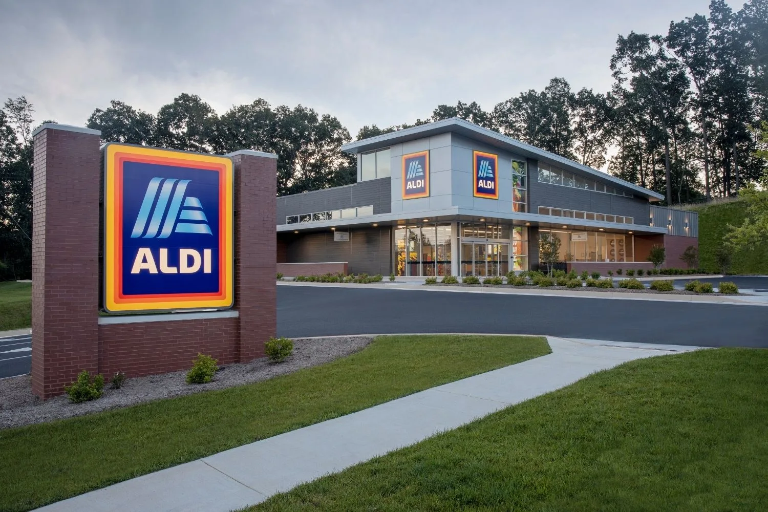 aldi-store-front-sign