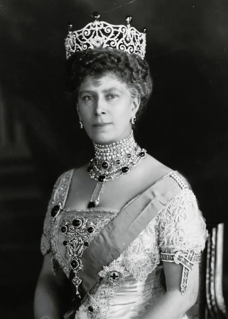 delhi-durbar-tiara-necklace