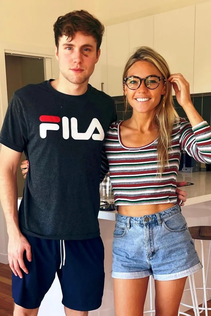 sam frost brother alex