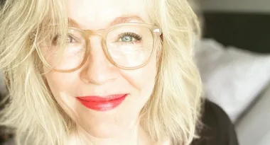 Rebecca Gibney looks unrecognisable in a throwback of her “mullet”