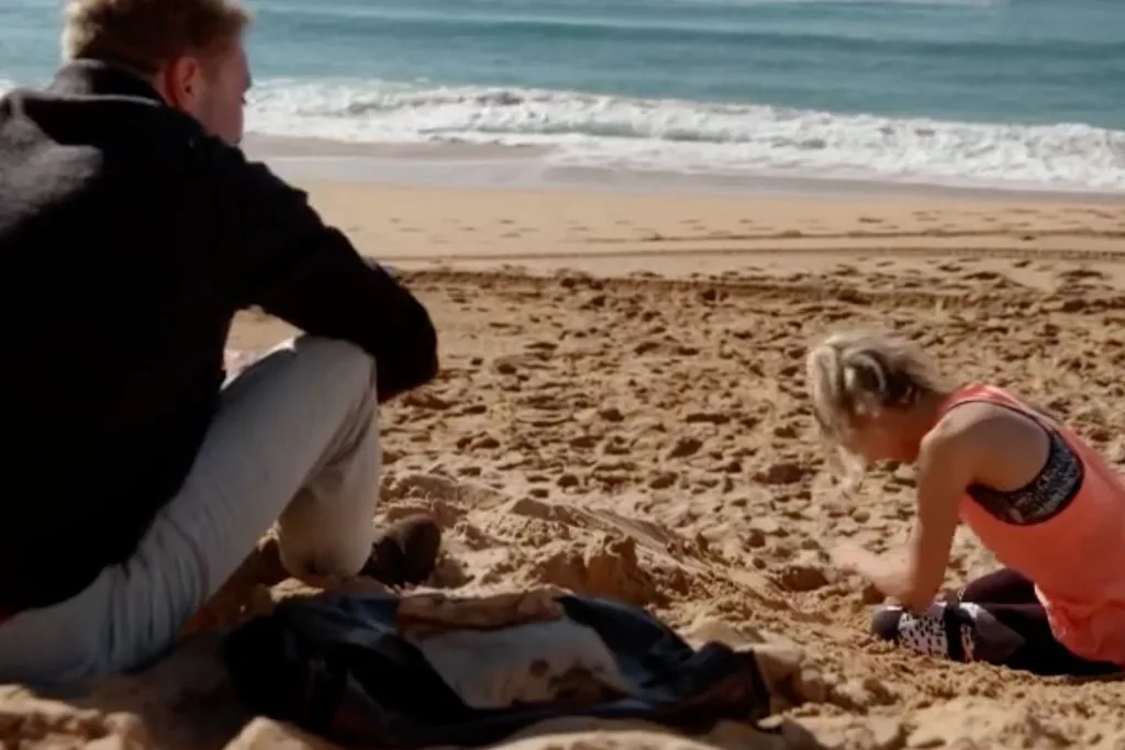 home-and-away-sam-frost-ditch-davey