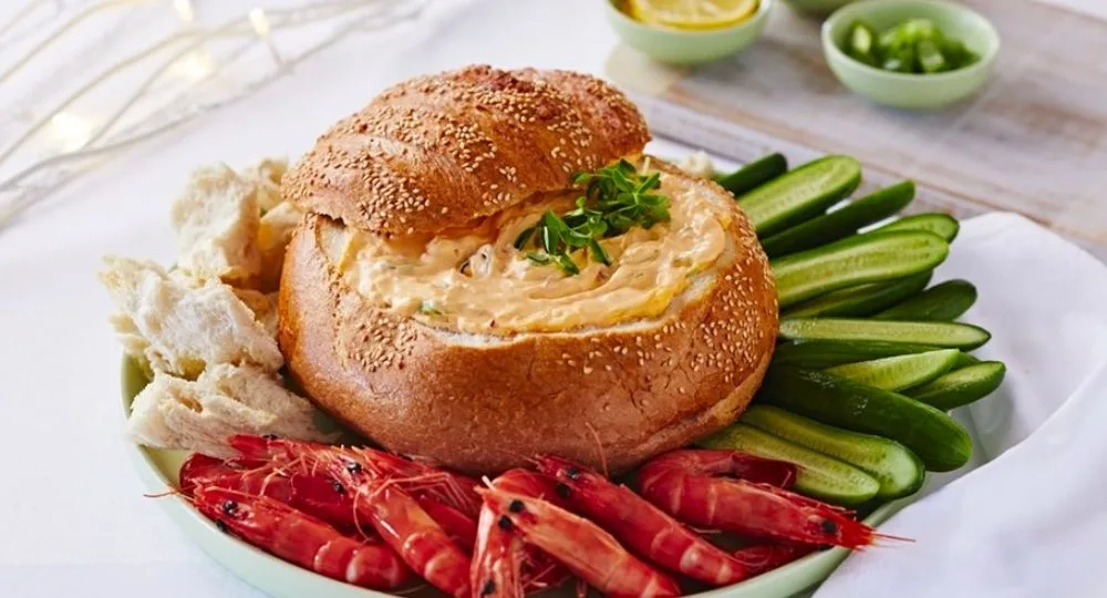 Sweet chilli cob loaf dip: It's a festive dip with a difference Recipe | New Idea
